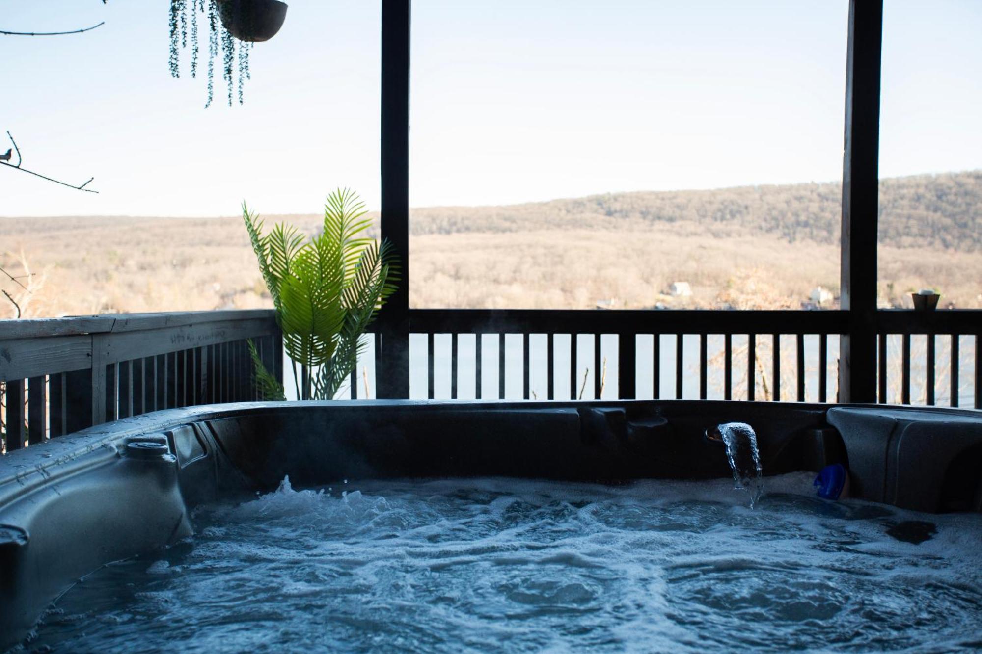 Lakeview House - Hot Tub - Firepit - Stunning Views - Spacious Deck - Cozy Living Room - Bar Greenwood Lake Dış mekan fotoğraf
