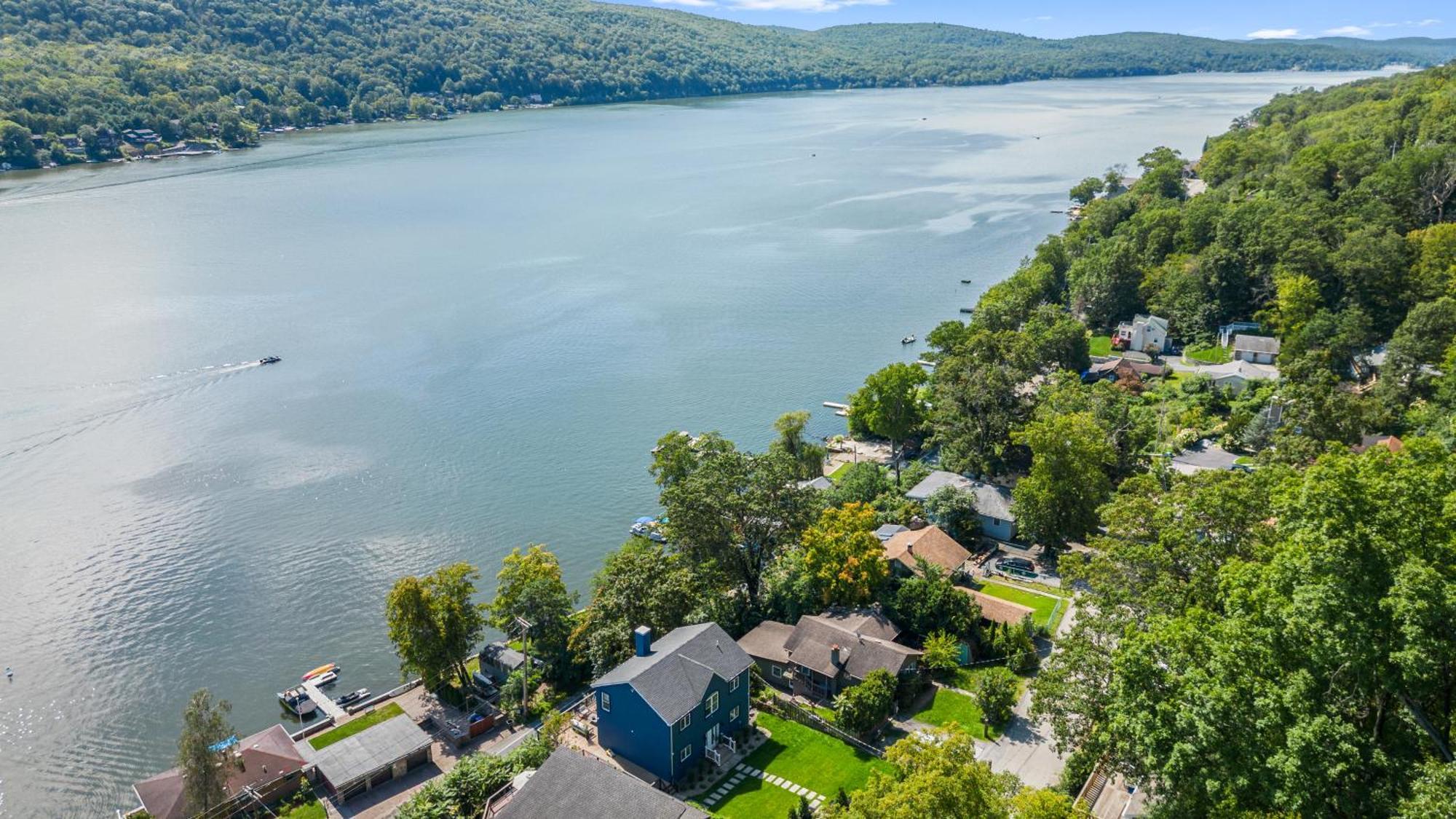 Lakeview House - Hot Tub - Firepit - Stunning Views - Spacious Deck - Cozy Living Room - Bar Greenwood Lake Dış mekan fotoğraf