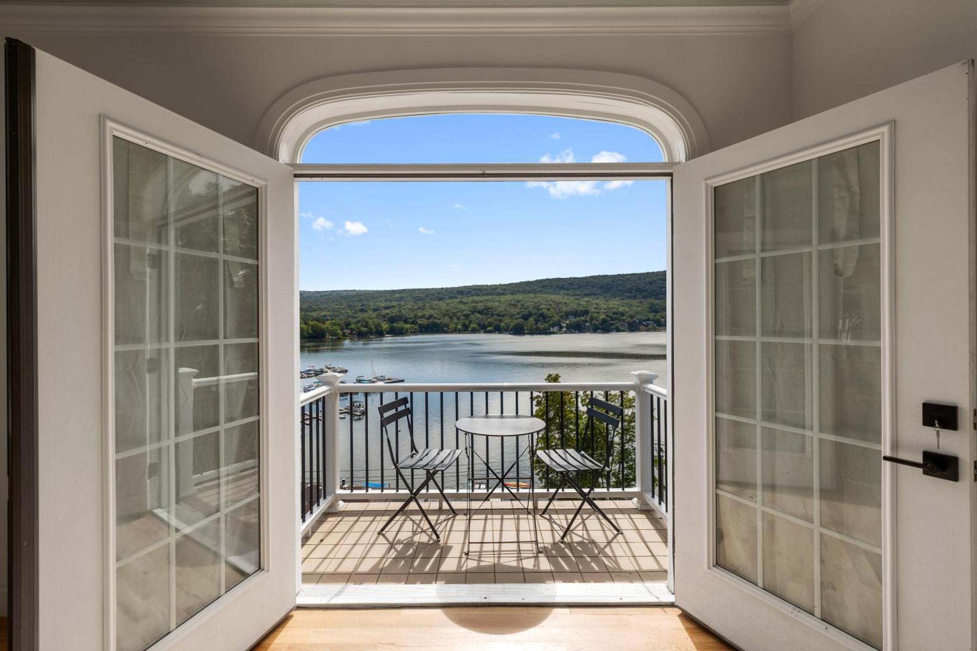 Lakeview House - Hot Tub - Firepit - Stunning Views - Spacious Deck - Cozy Living Room - Bar Greenwood Lake Dış mekan fotoğraf