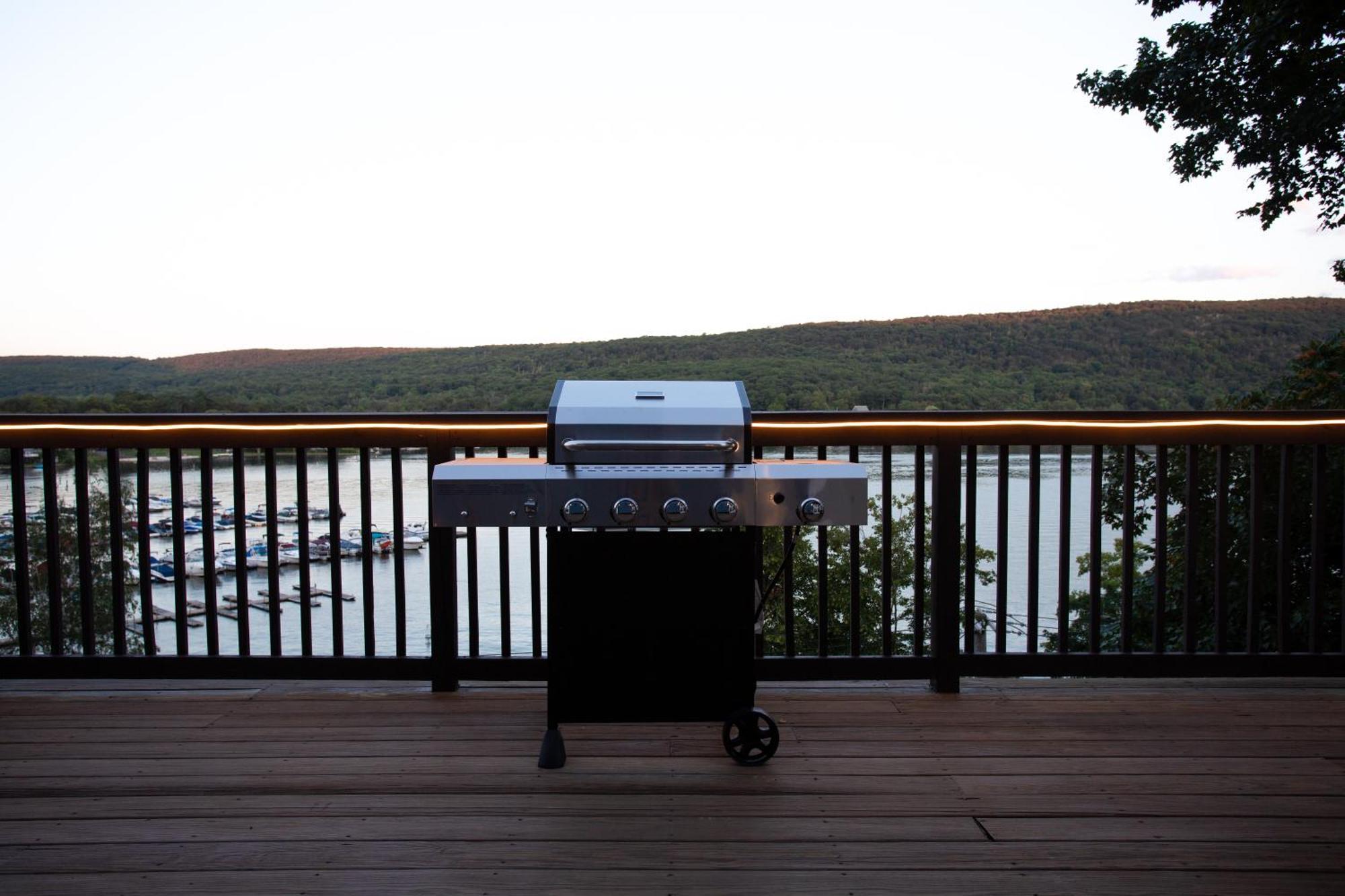 Lakeview House - Hot Tub - Firepit - Stunning Views - Spacious Deck - Cozy Living Room - Bar Greenwood Lake Dış mekan fotoğraf